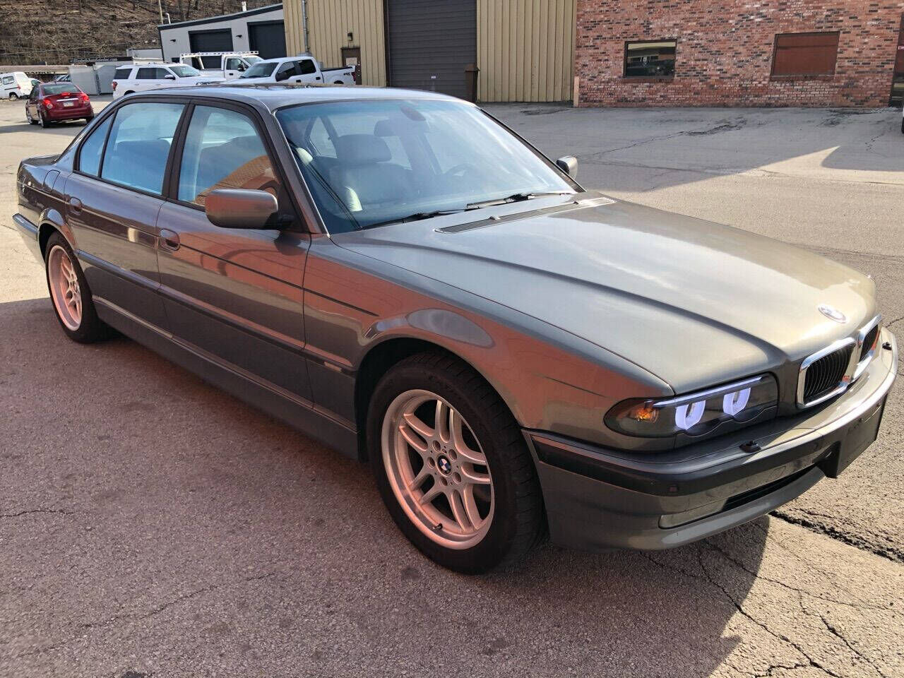 2001 BMW 7 Series