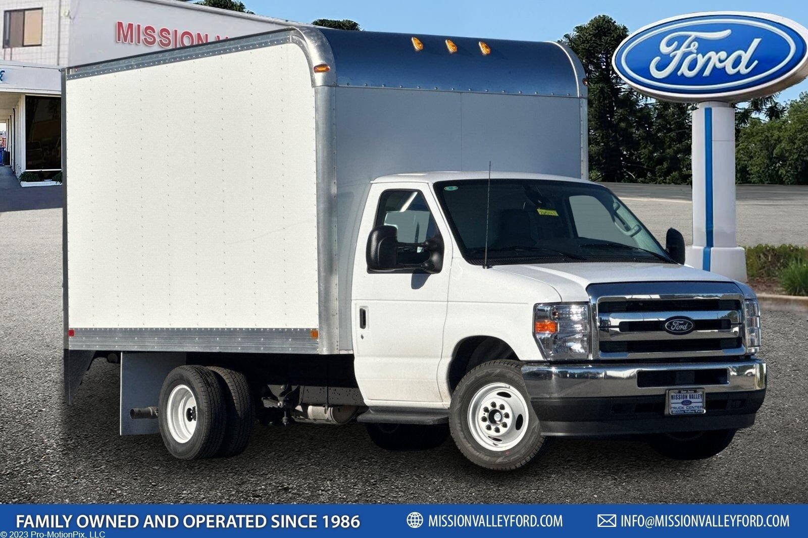 2026 FORD E-350