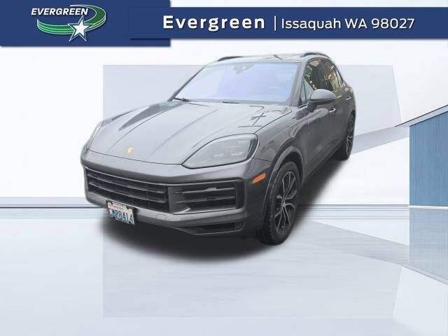 2024 PORSCHE Cayenne