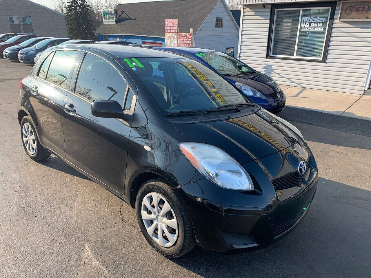 2011 TOYOTA Yaris