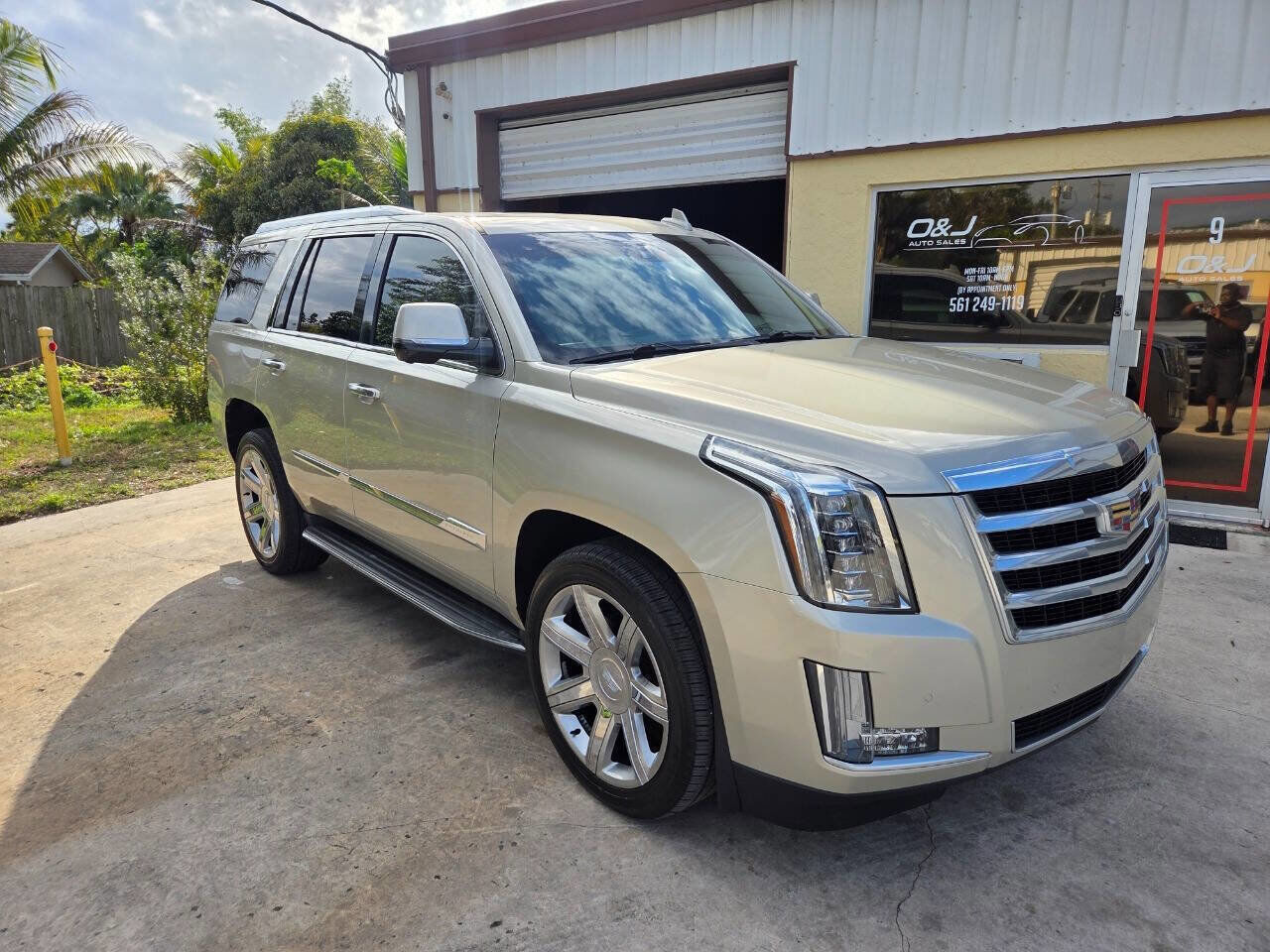 2016 CADILLAC Escalade
