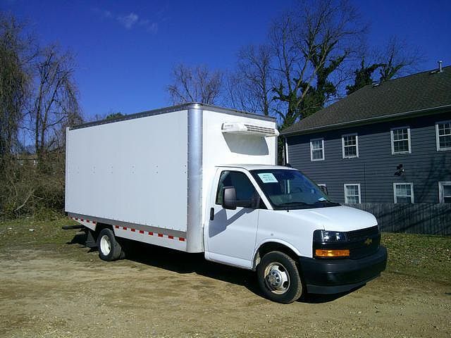 2024 CHEVROLET Express