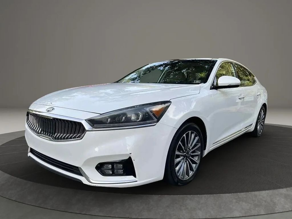 2017 KIA Cadenza