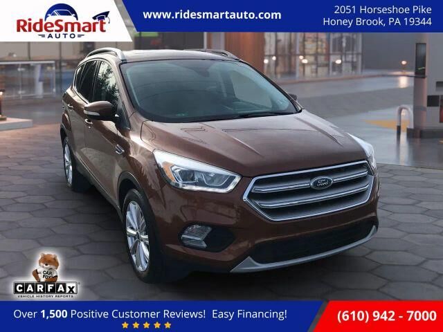 2017 FORD Escape