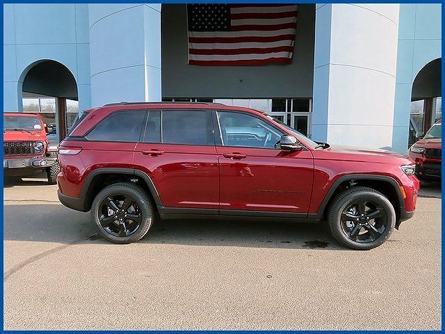 2025 JEEP Grand Cherokee