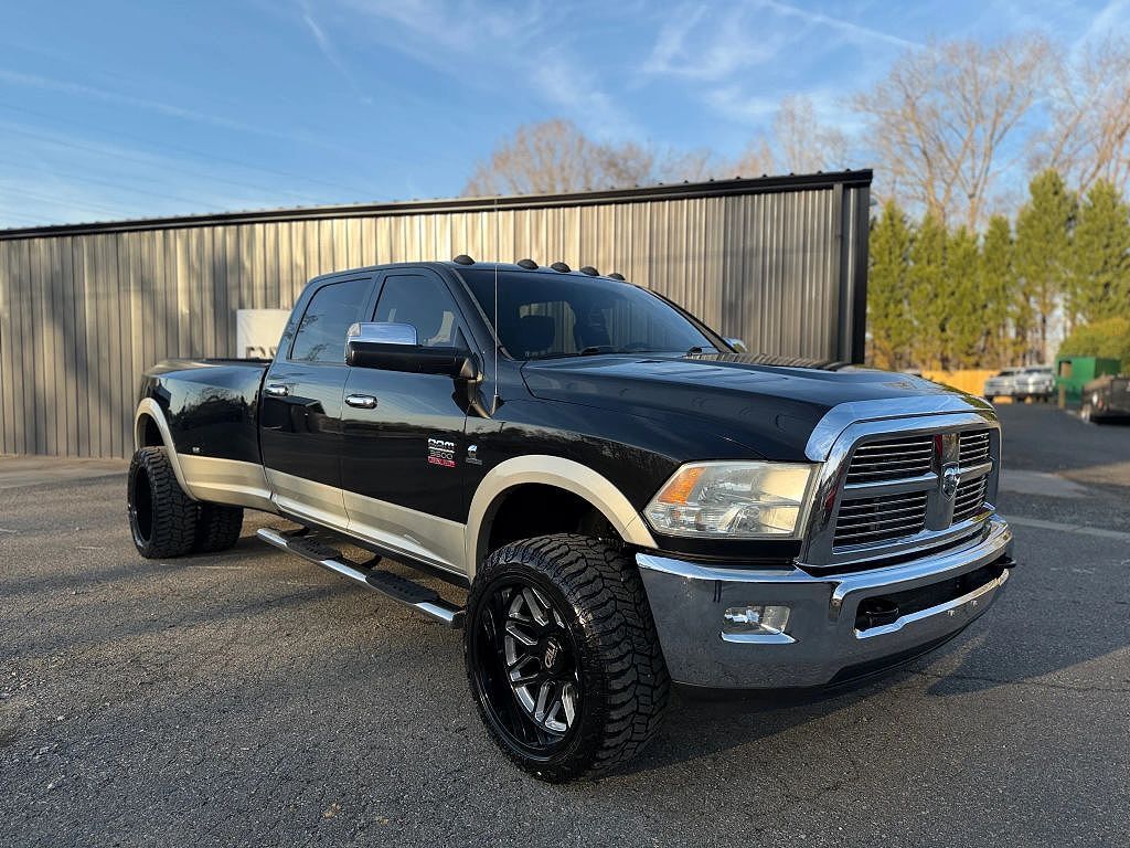 2011 DODGE Ram