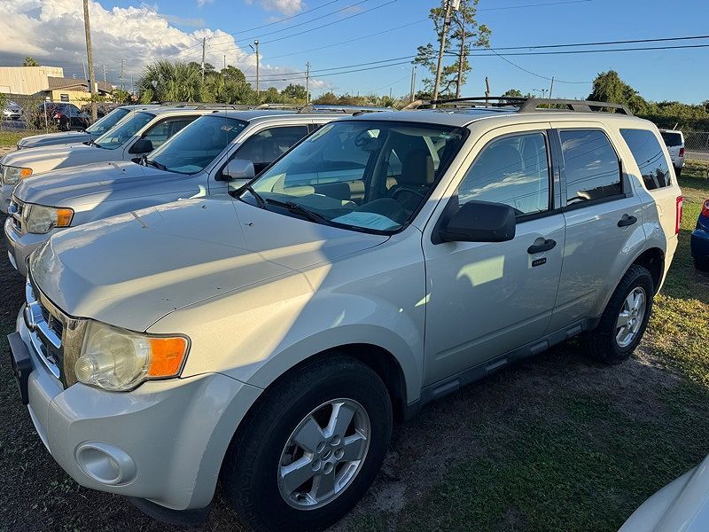 2009 FORD Escape