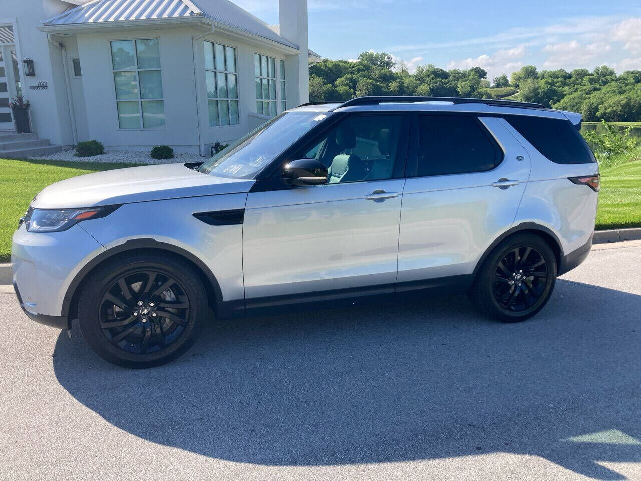 2018 LAND ROVER Discovery