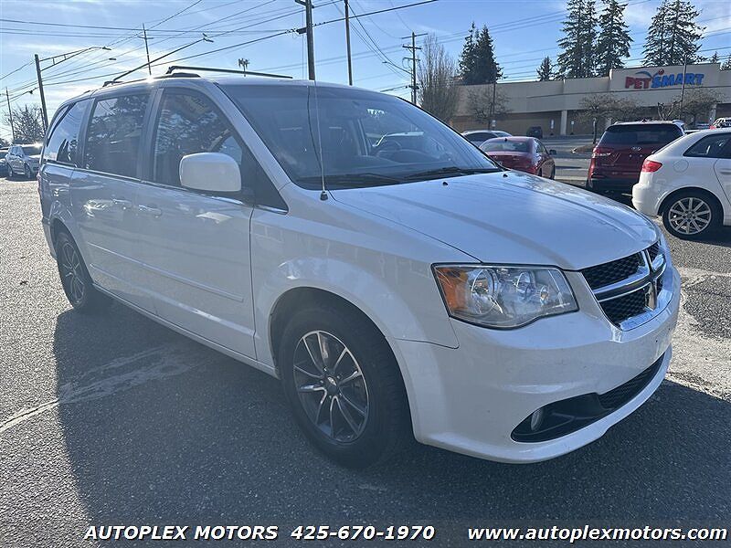 2017 DODGE Grand Caravan