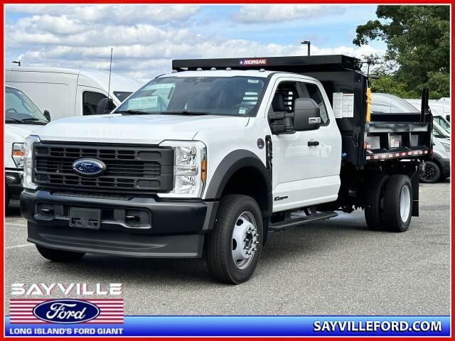 2025 FORD F-550