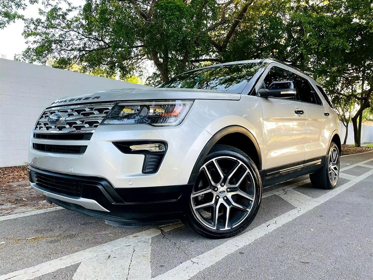 2018 FORD Explorer