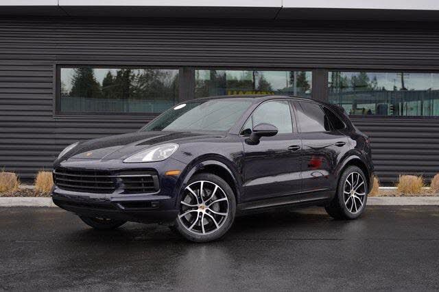 2022 PORSCHE Cayenne