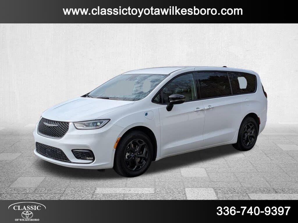 2024 CHRYSLER Pacifica