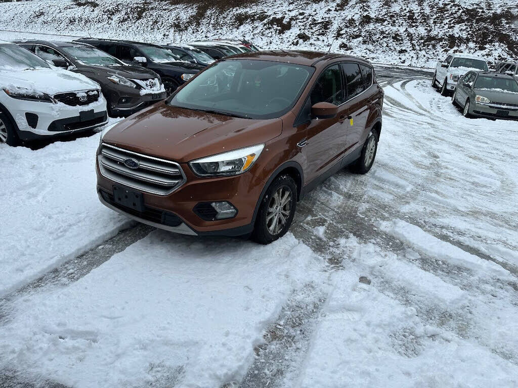 2017 FORD Escape