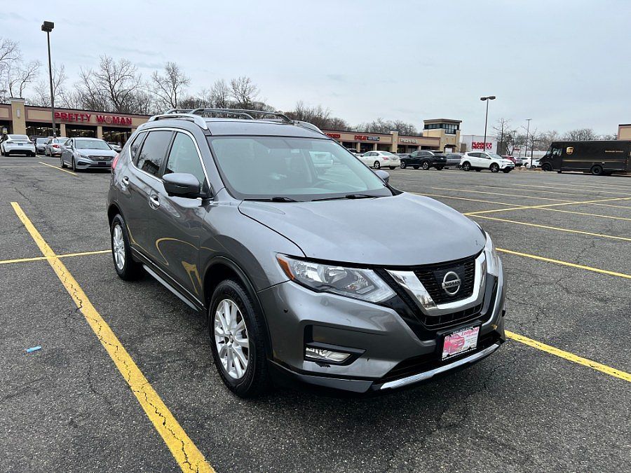 2017 NISSAN Rogue