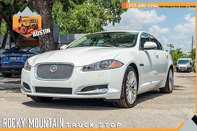 Jaguar XF