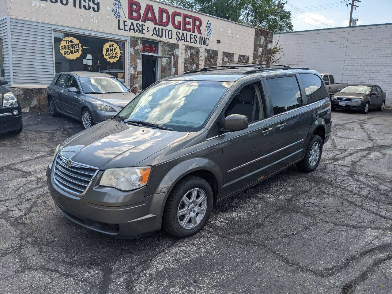 2010 CHRYSLER Town and Country