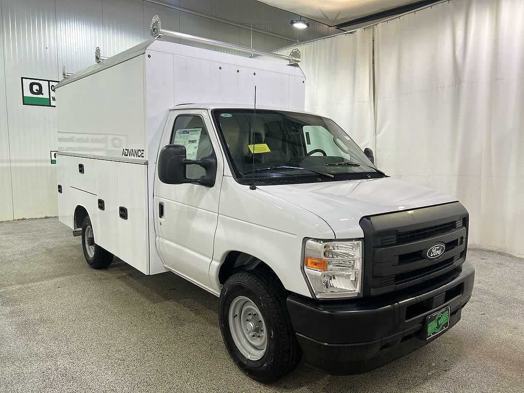 2026 FORD E-350