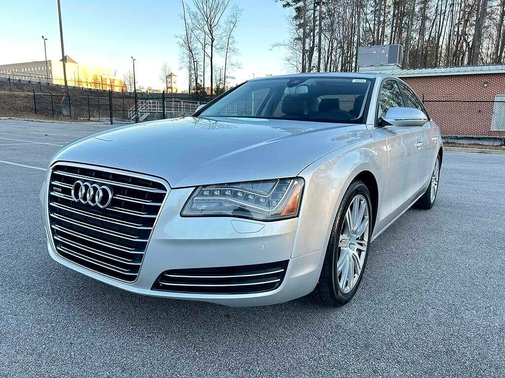 2014 AUDI A8