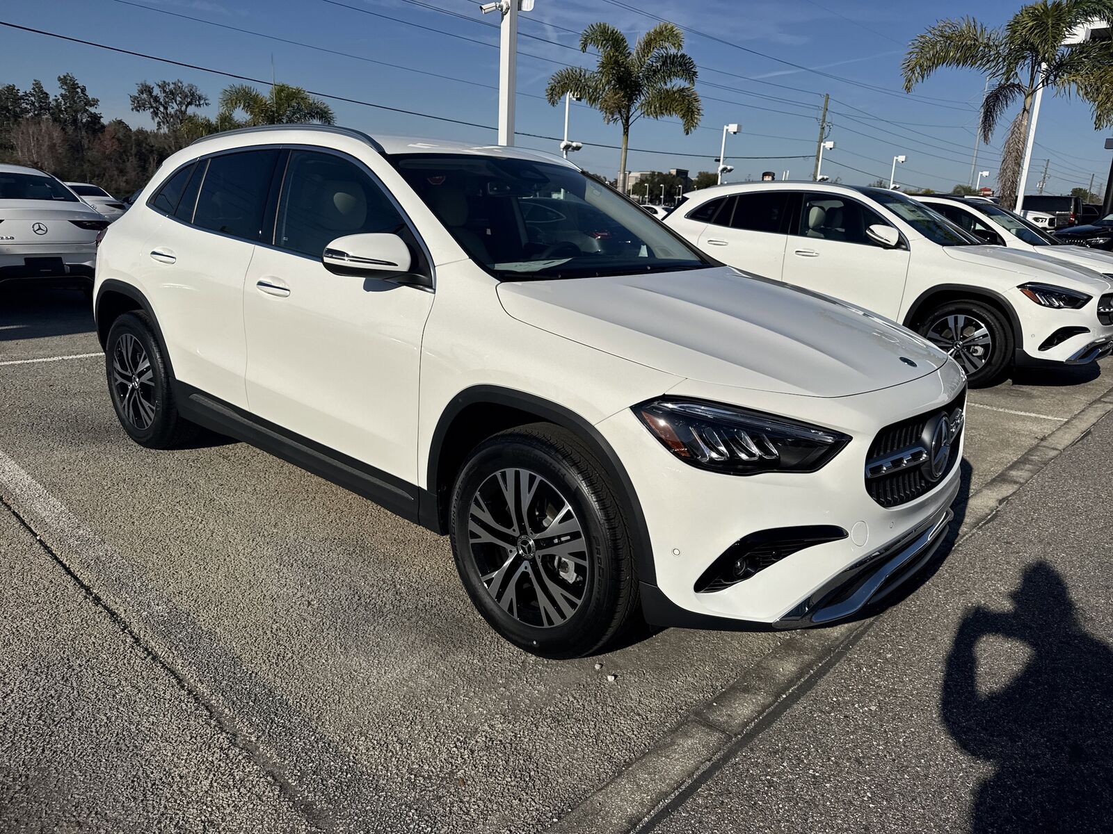 2026 MERCEDES-BENZ GLA-Class