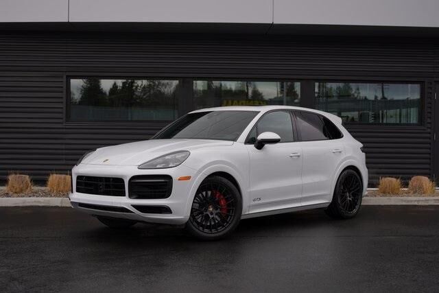 2023 PORSCHE Cayenne
