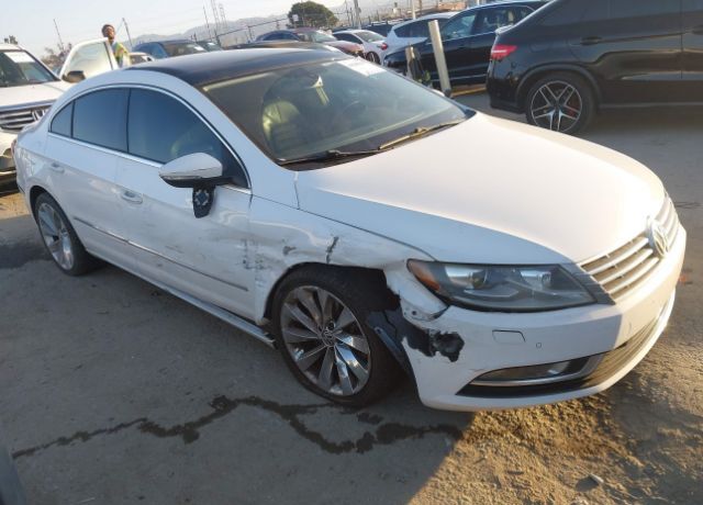 2013 VOLKSWAGEN Passat