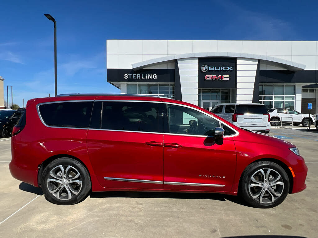 2025 CHRYSLER Pacifica