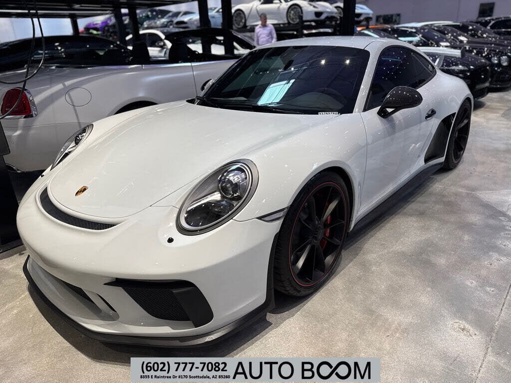 2018 PORSCHE 911