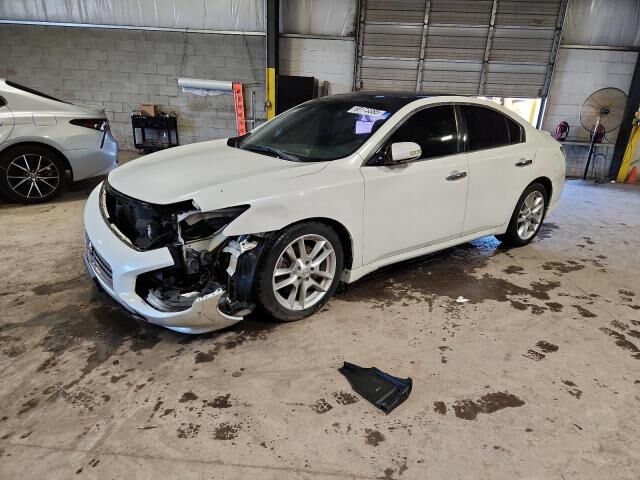 2011 NISSAN Maxima