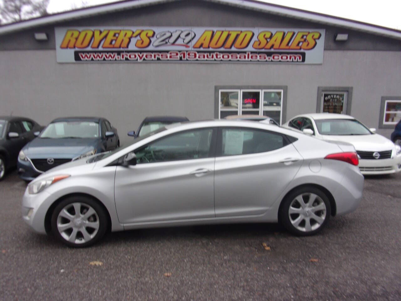 2011 HYUNDAI Elantra