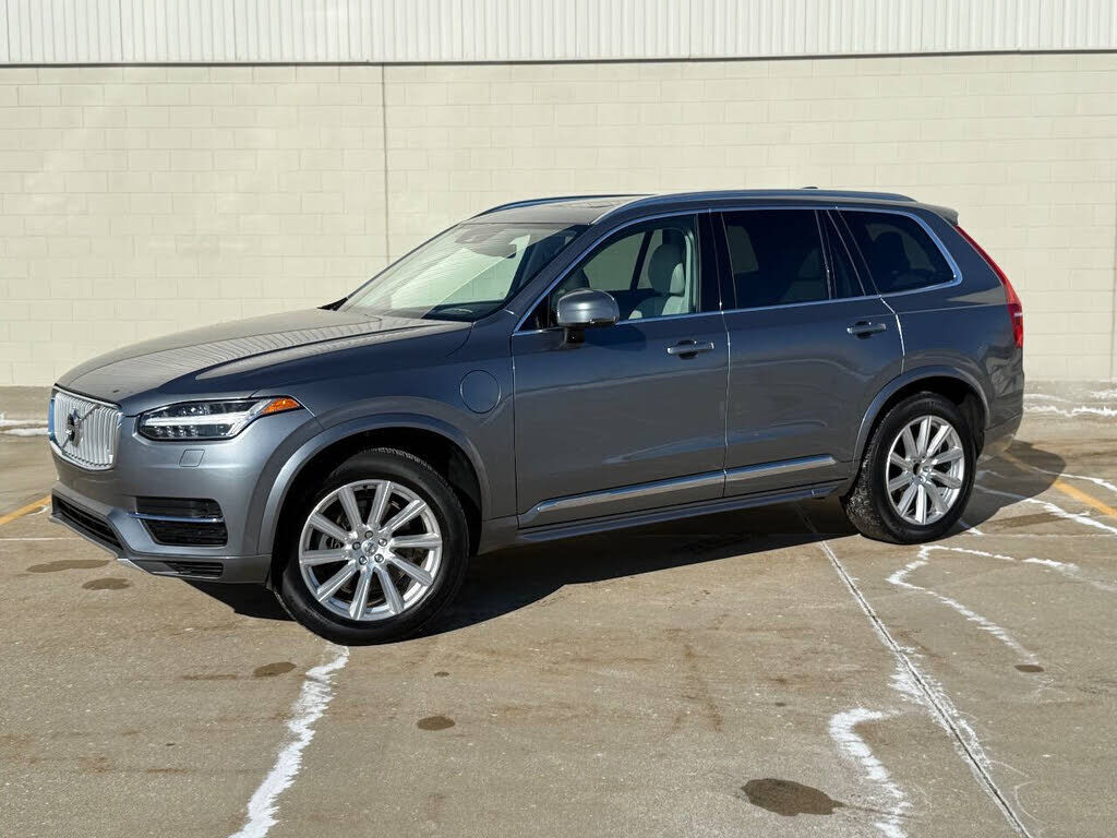 2016 VOLVO XC90