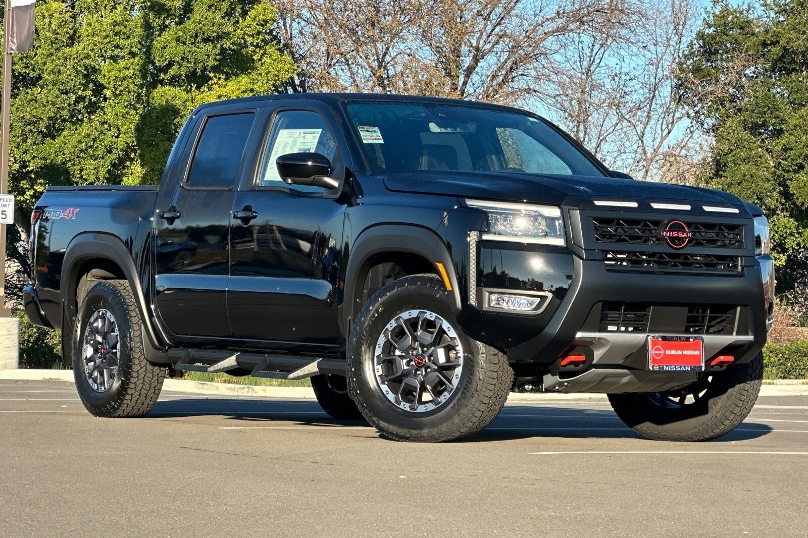 2026 NISSAN Frontier