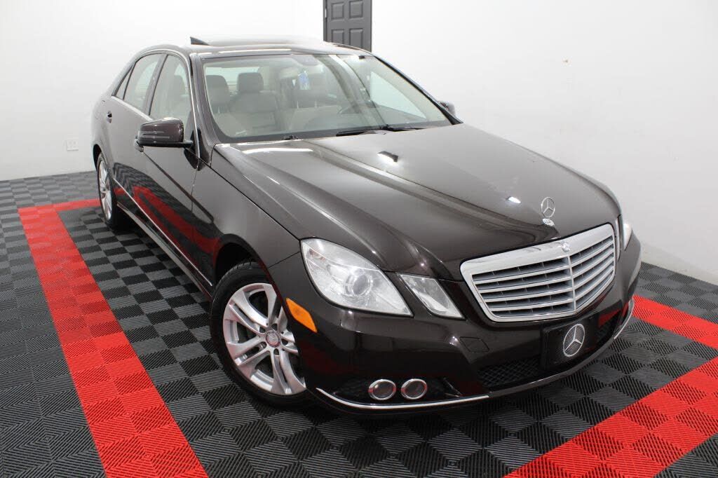 2010 MERCEDES-BENZ E-Class