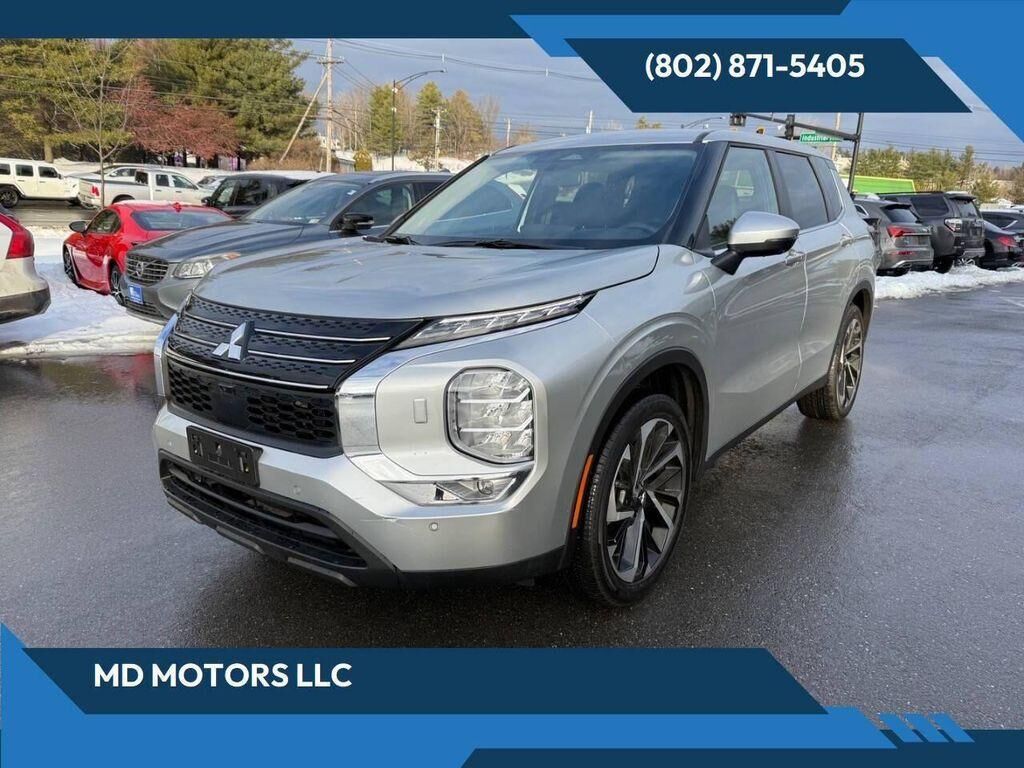 2024 MITSUBISHI Outlander