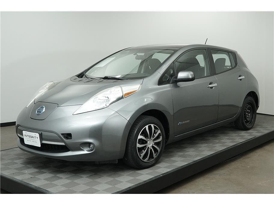 2015 NISSAN Leaf