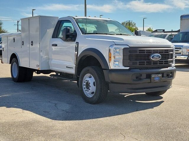 2024 FORD F-600