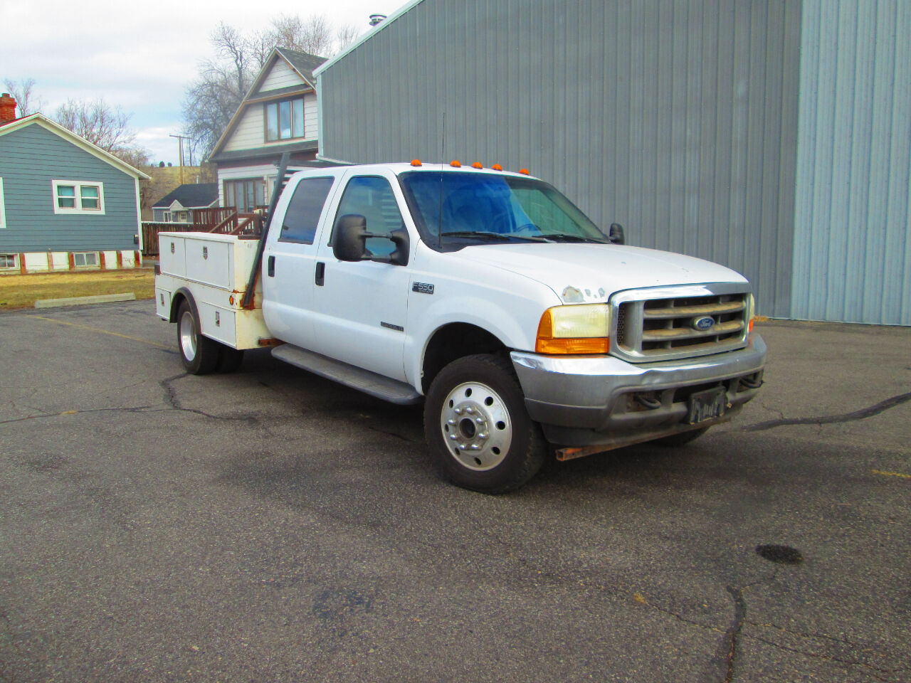 2001 FORD F-550