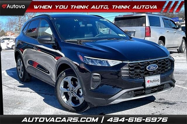 2025 FORD Escape
