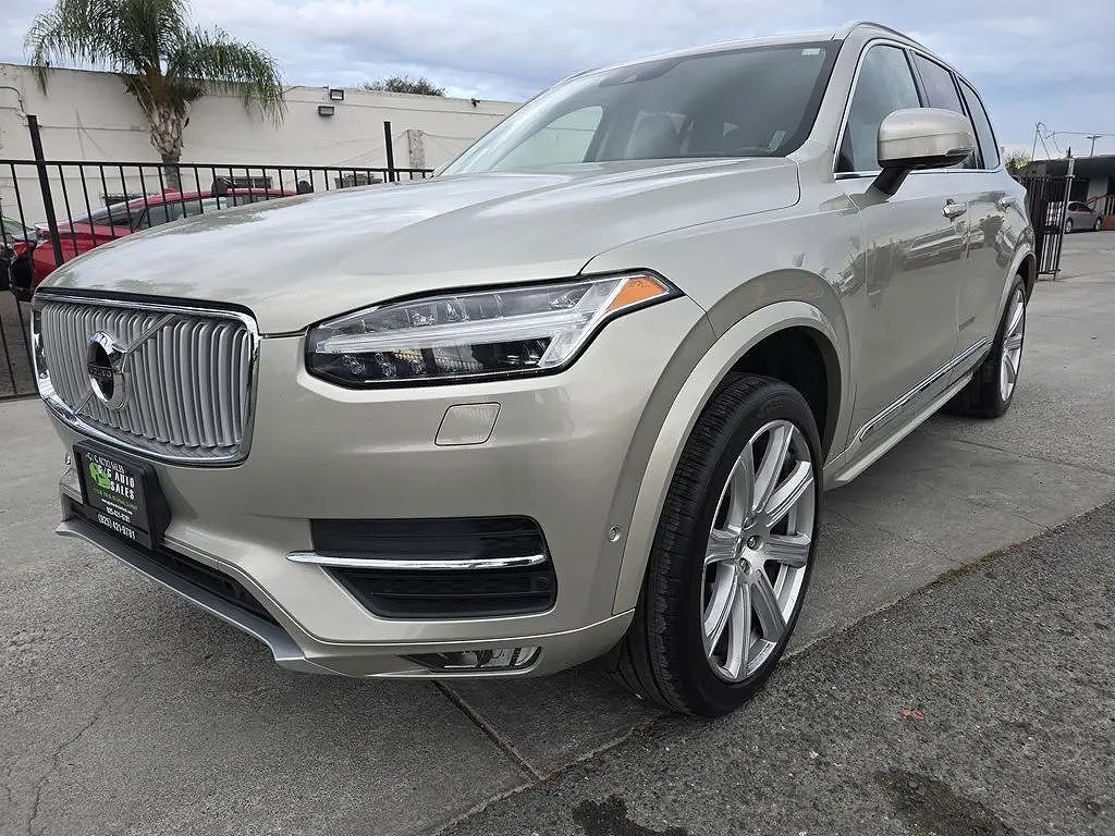 2018 VOLVO XC90