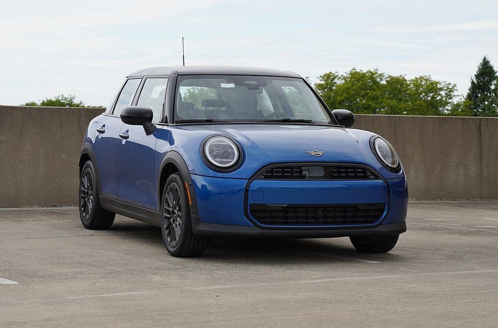 2025 MINI Hardtop