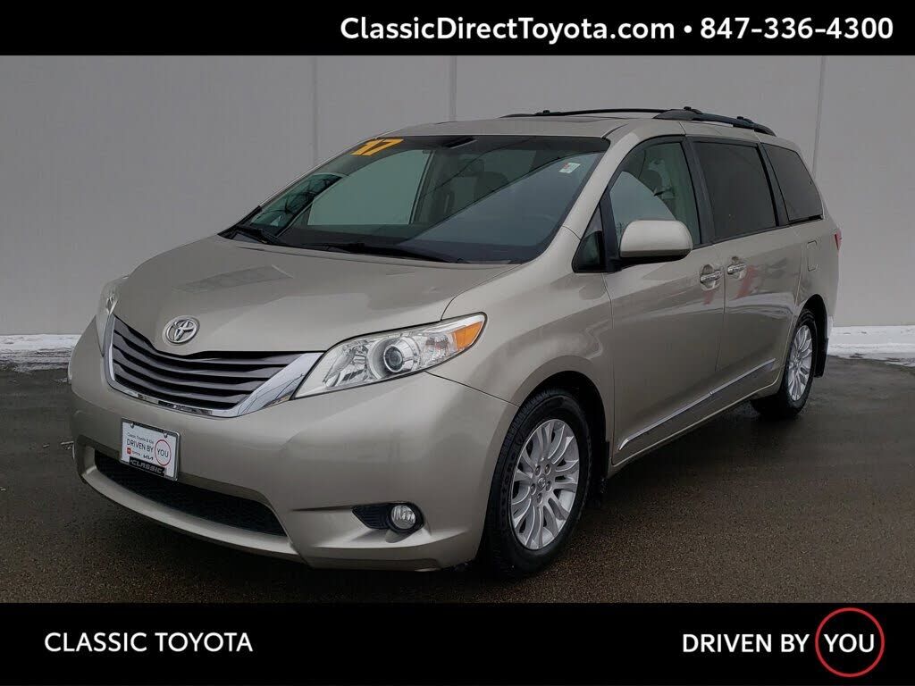2017 TOYOTA Sienna