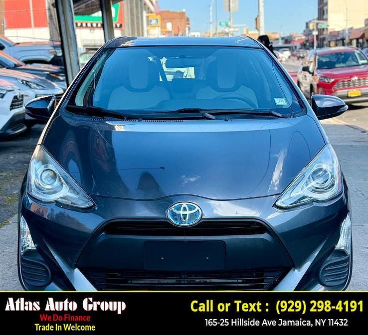 2016 TOYOTA Prius