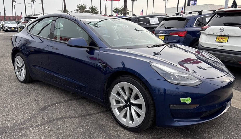 2022 TESLA Model 3
