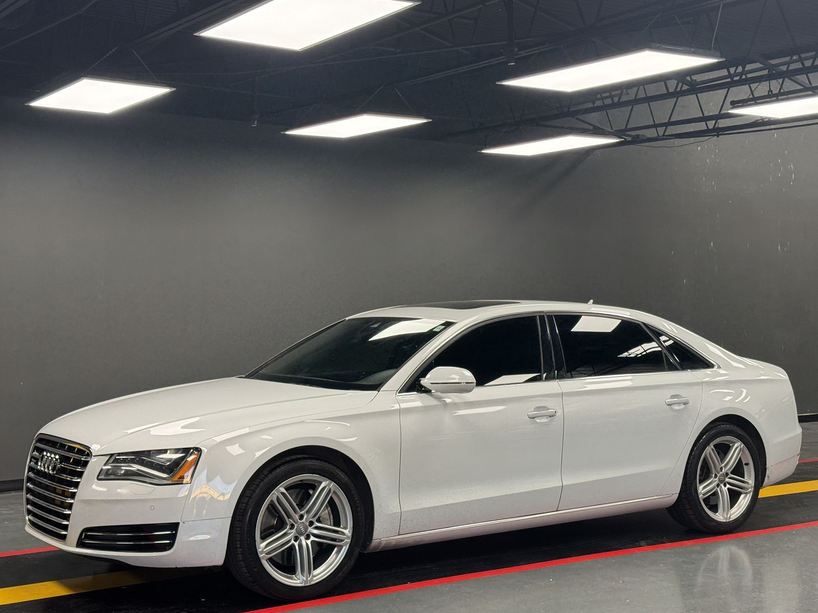 2014 AUDI A8