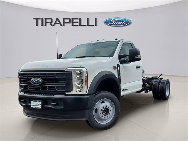 2025 FORD F-550