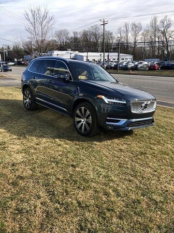 2021 VOLVO XC90