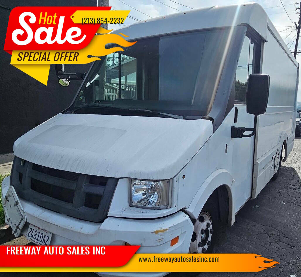 2015 ISUZU NPR/NPR-HD