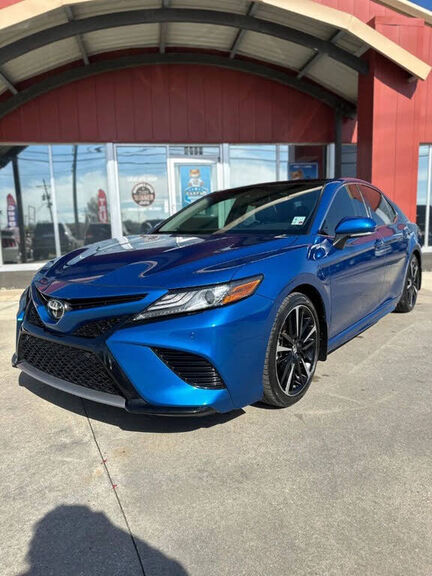2018 TOYOTA Camry