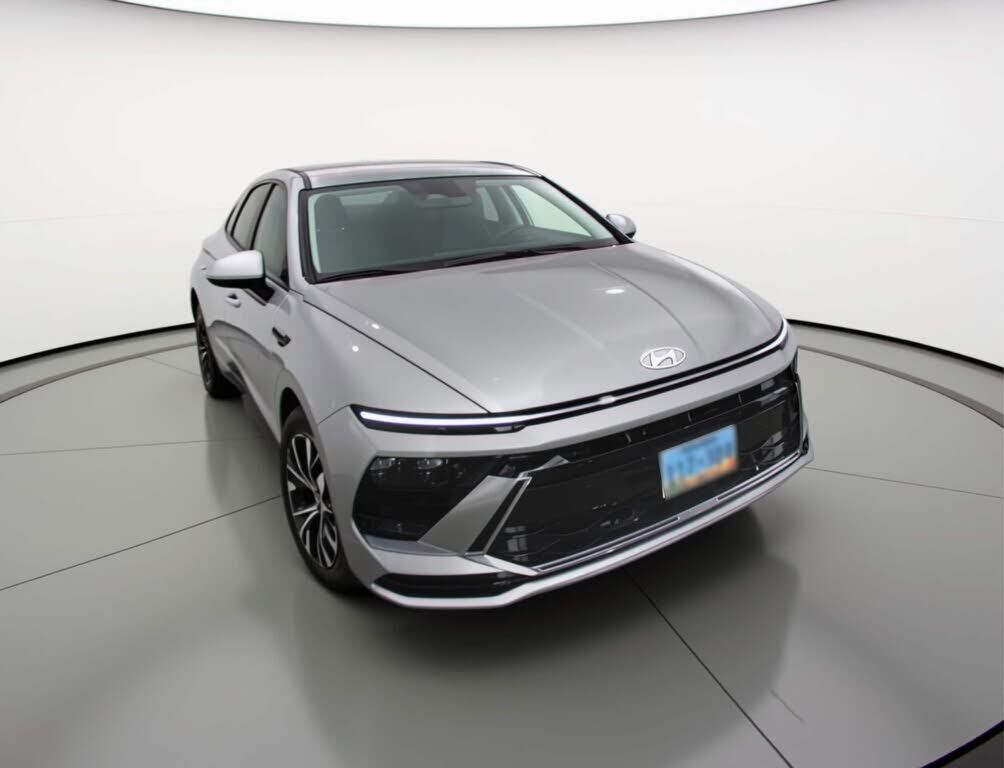 2025 HYUNDAI Sonata