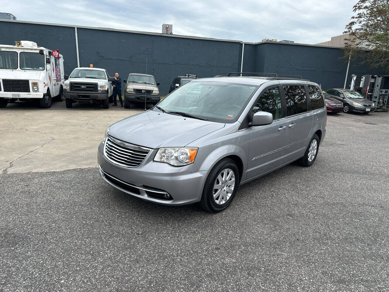 2014 CHRYSLER Town and Country